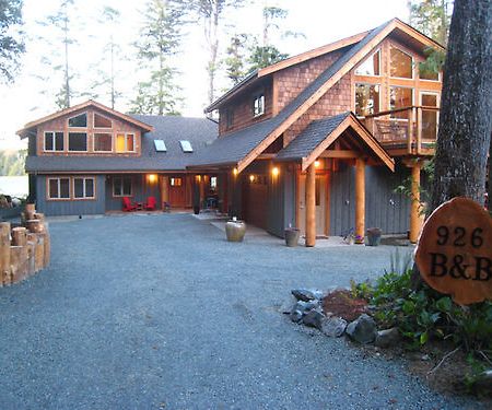 Black Bear Guesthouse Tofino Exterior foto