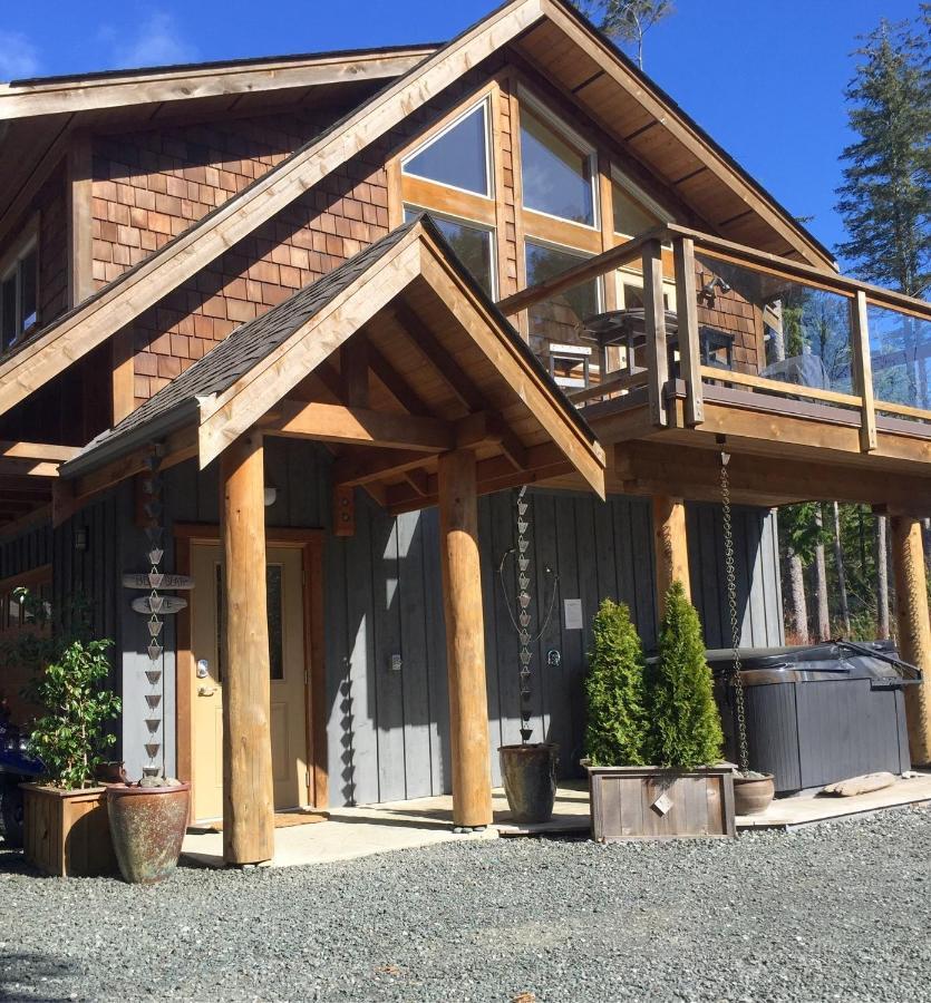 Black Bear Guesthouse Tofino Exterior foto